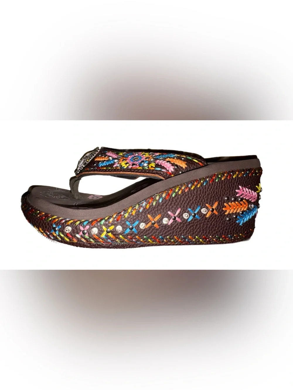 AMAZING MONTANA WEST-Brown Embroidered Wedge Thong Sandals⭐️LIKE NEW⭐️